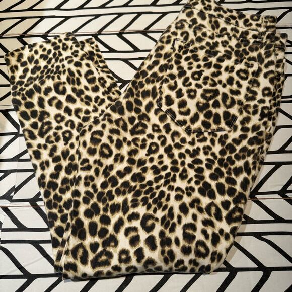 FRAME Ali High Rise Cigarette Jeans in leopard size 32 - Picture 2 of 8